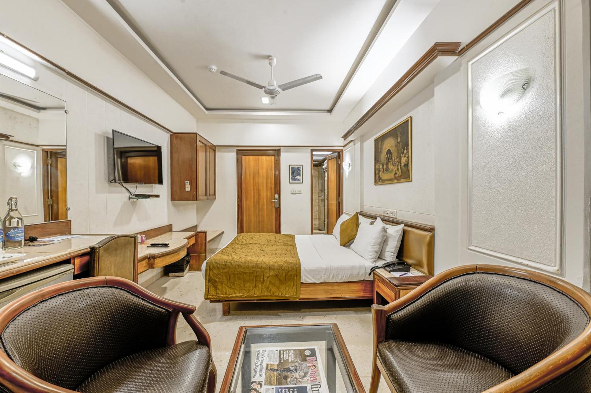 Regal Enclave Hotel Mumbai Ngoại thất bức ảnh